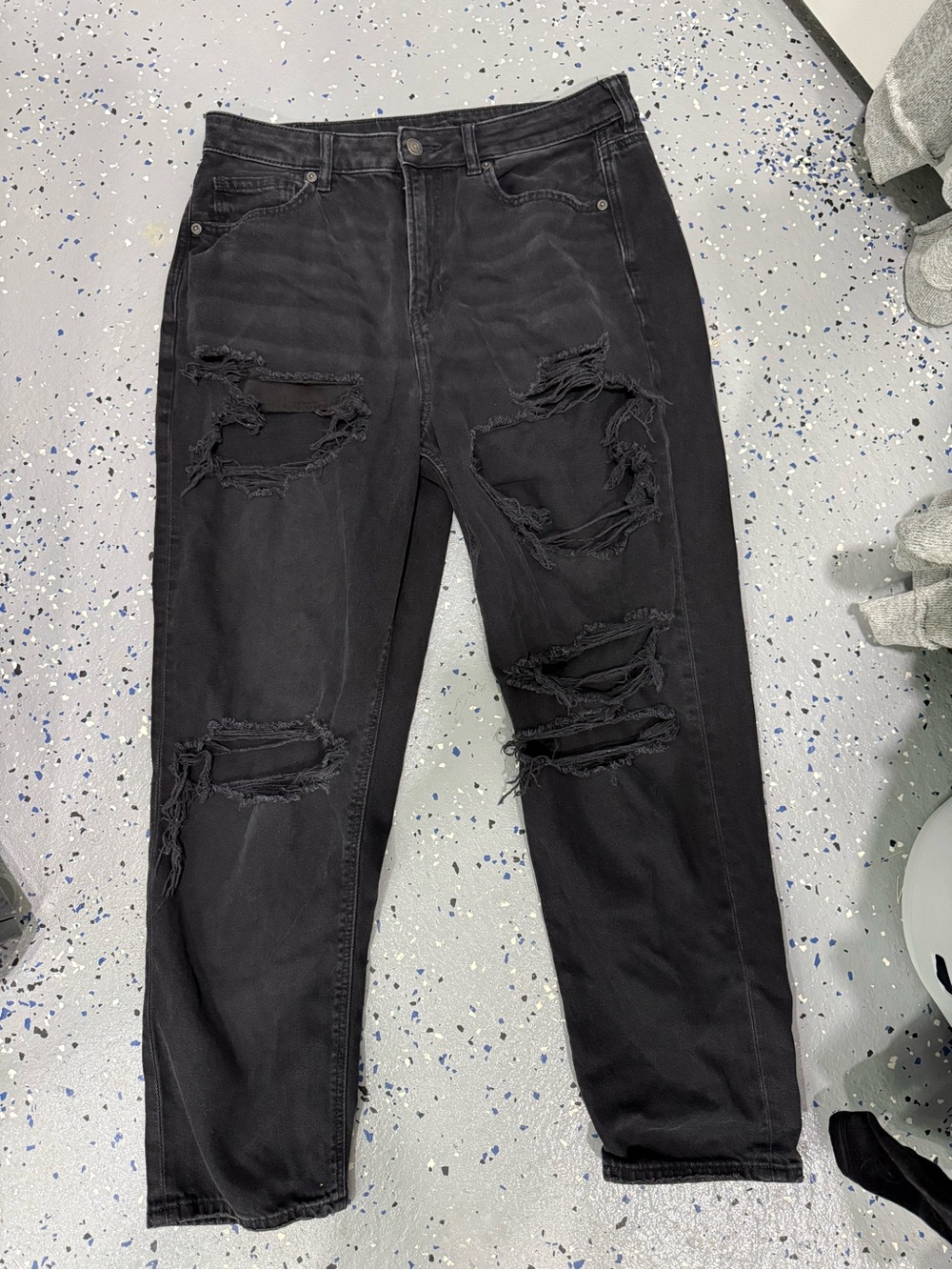 American Eagle Outfitters Black Distressed High-Rise Jeans